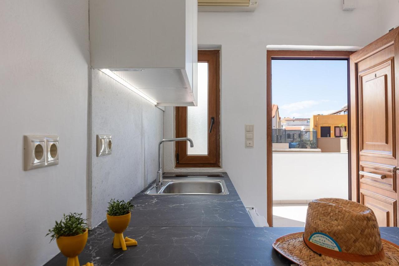 Glaros Apartment